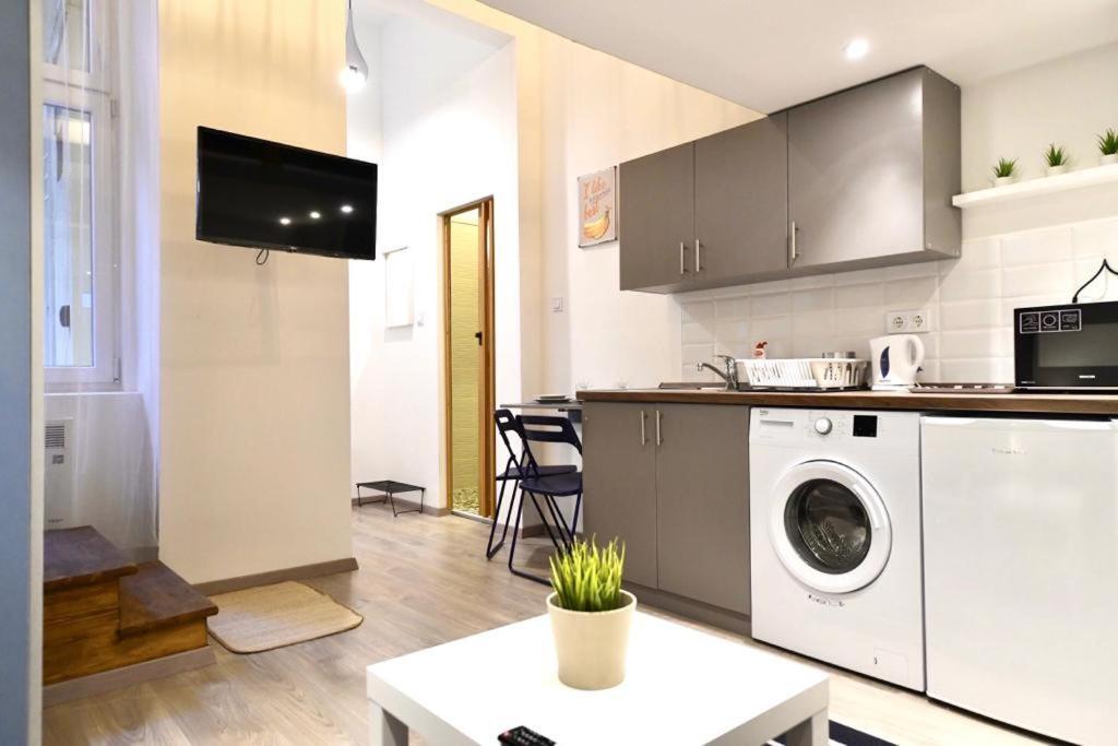 Cosy Flat In Kiraly Str, King Leilighet Budapest Eksteriør bilde